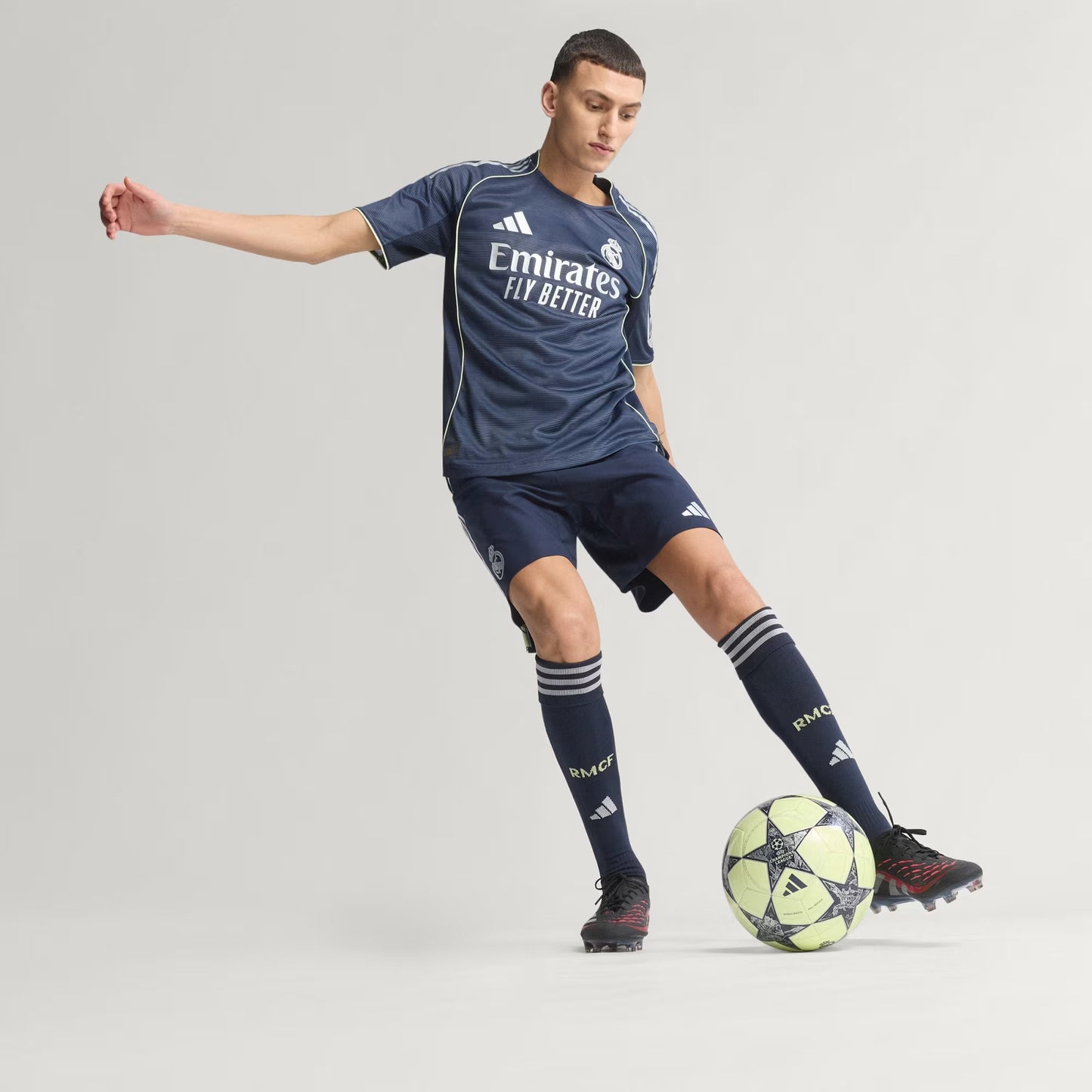 Men's Real Madrid 25/26 Away Authentic Jersey